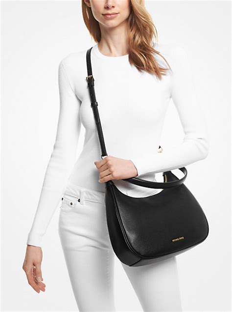 cora leather shoulder bag